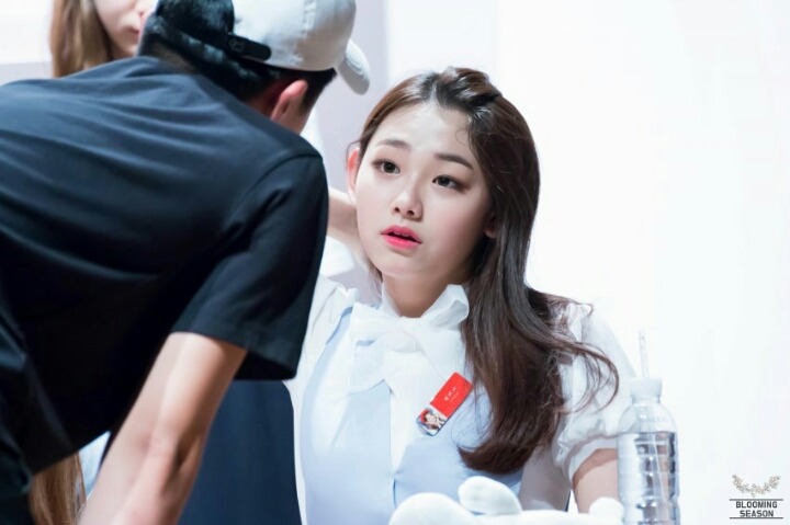 이러면 섹시한줄 아는 강미나 | 인스티즈
