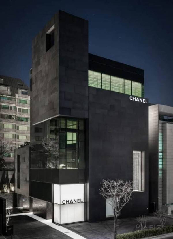 나름 본새난다는 청담동 명품 거리의 풍경.jpg | 인스티즈