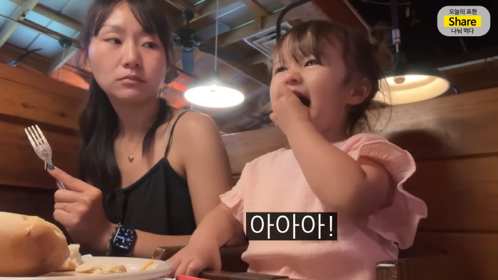 [올리버쌤] 미국 식당에서는 왜 울거나 뛰어다니는 아이가 한 명도 안 보일까? | 인스티즈