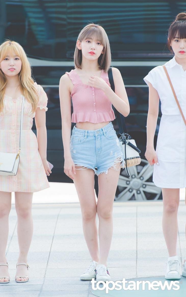 공항에서 만원짜리 옷 입은 사쿠라 | 인스티즈