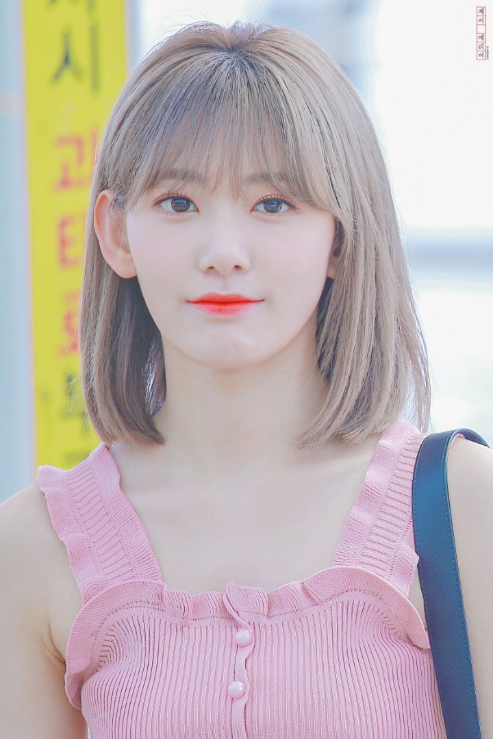 공항에서 만원짜리 옷 입은 사쿠라 | 인스티즈