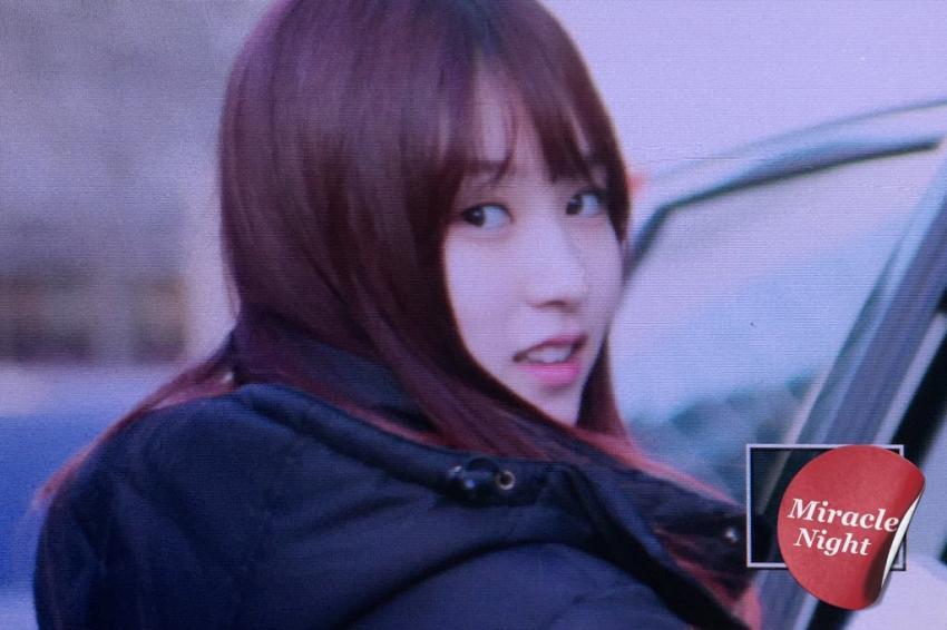 오늘자 화장 연하게하고 리즈 찍은 트와이스 미나 | 인스티즈