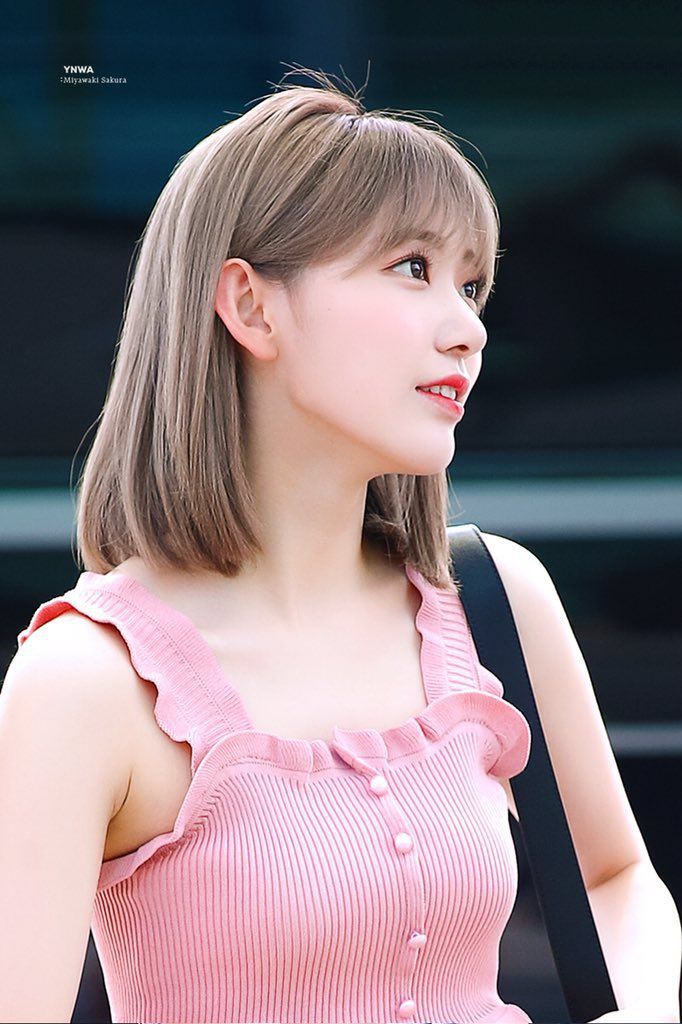 공항에서 만원짜리 옷 입은 사쿠라 | 인스티즈