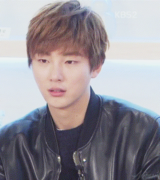 절대 32살처럼은 안보이는 윤시윤 얼굴.gif | 인스티즈