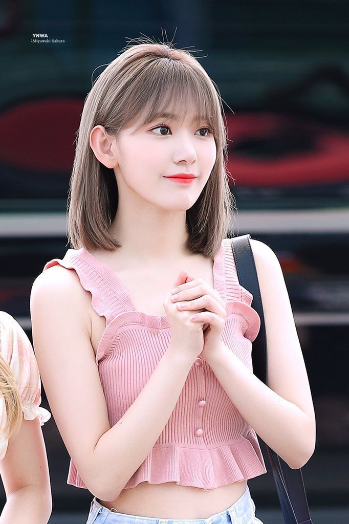 공항에서 만원짜리 옷 입은 사쿠라 | 인스티즈