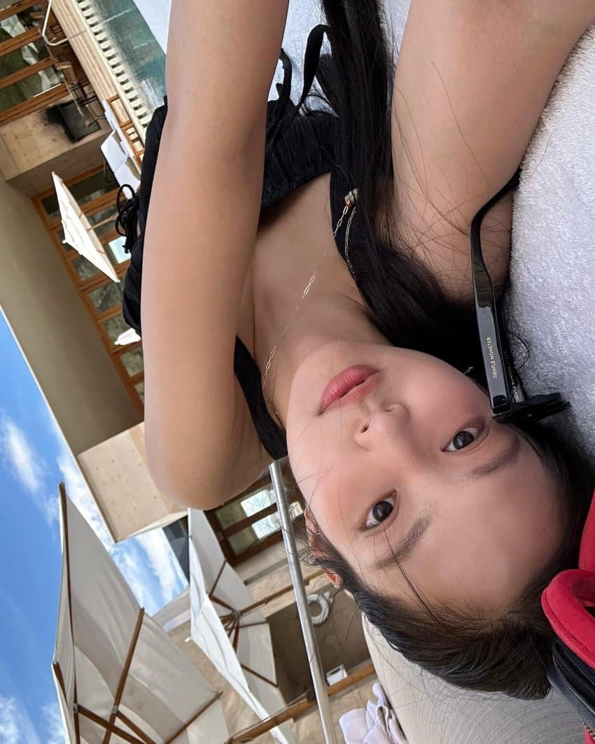 끝내주는 휴가 보내고 온듯한 블랙핑크 제니 | 인스티즈