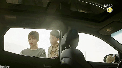 [태양의후예] 송중기-송혜교 엔딩 키스신.gif | 인스티즈