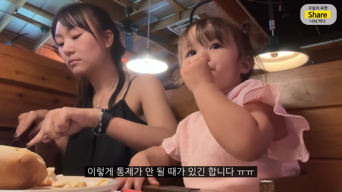 [올리버쌤] 미국 식당에서는 왜 울거나 뛰어다니는 아이가 한 명도 안 보일까? | 인스티즈