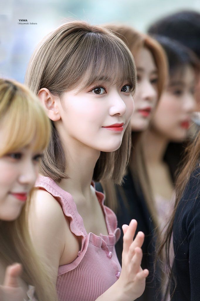 공항에서 만원짜리 옷 입은 사쿠라 | 인스티즈