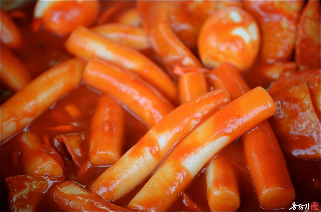 국물많은 떡볶이 vs 찐득한 떡볶이 | 인스티즈