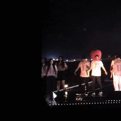 내가 다 무안한 아이돌 뻘쭘상황.gif | 인스티즈