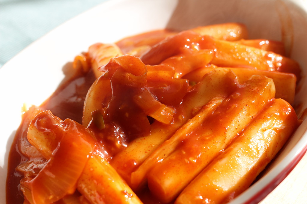 국물많은 떡볶이 vs 찐득한 떡볶이 | 인스티즈