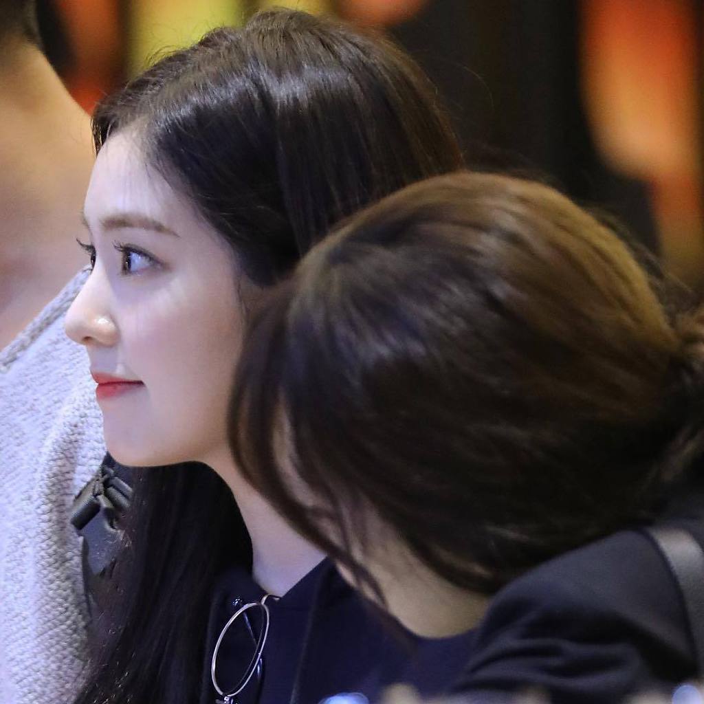 ㄹㅇ루다가 는 아이린의 옆태.jpg | 인스티즈