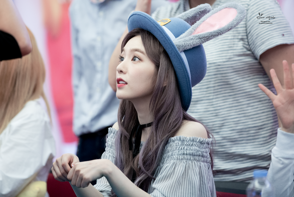 ㄹㅇ루다가 는 아이린의 옆태.jpg | 인스티즈