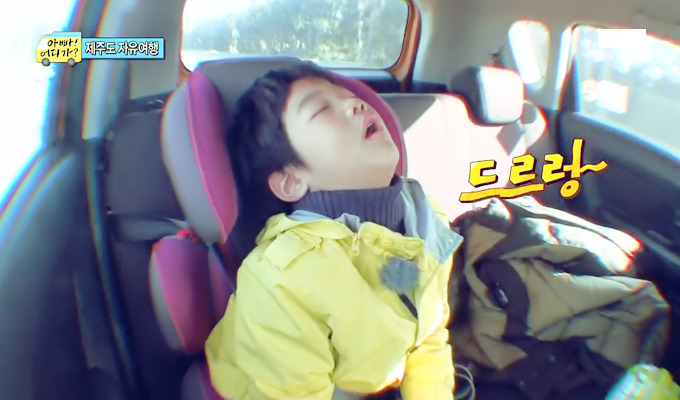 [아빠어디가] 준수 얼굴에 못생김이 묻었던 순간들ㅋㅋ.jpg | 인스티즈