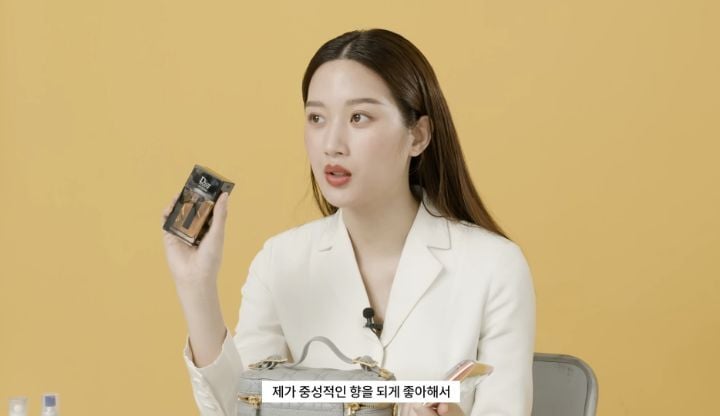 여자 연예인들이 쓰는 향수.jpg | 인스티즈