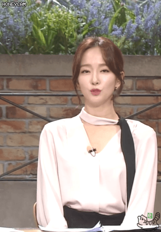 한밤 박선영 아나운서 | 인스티즈