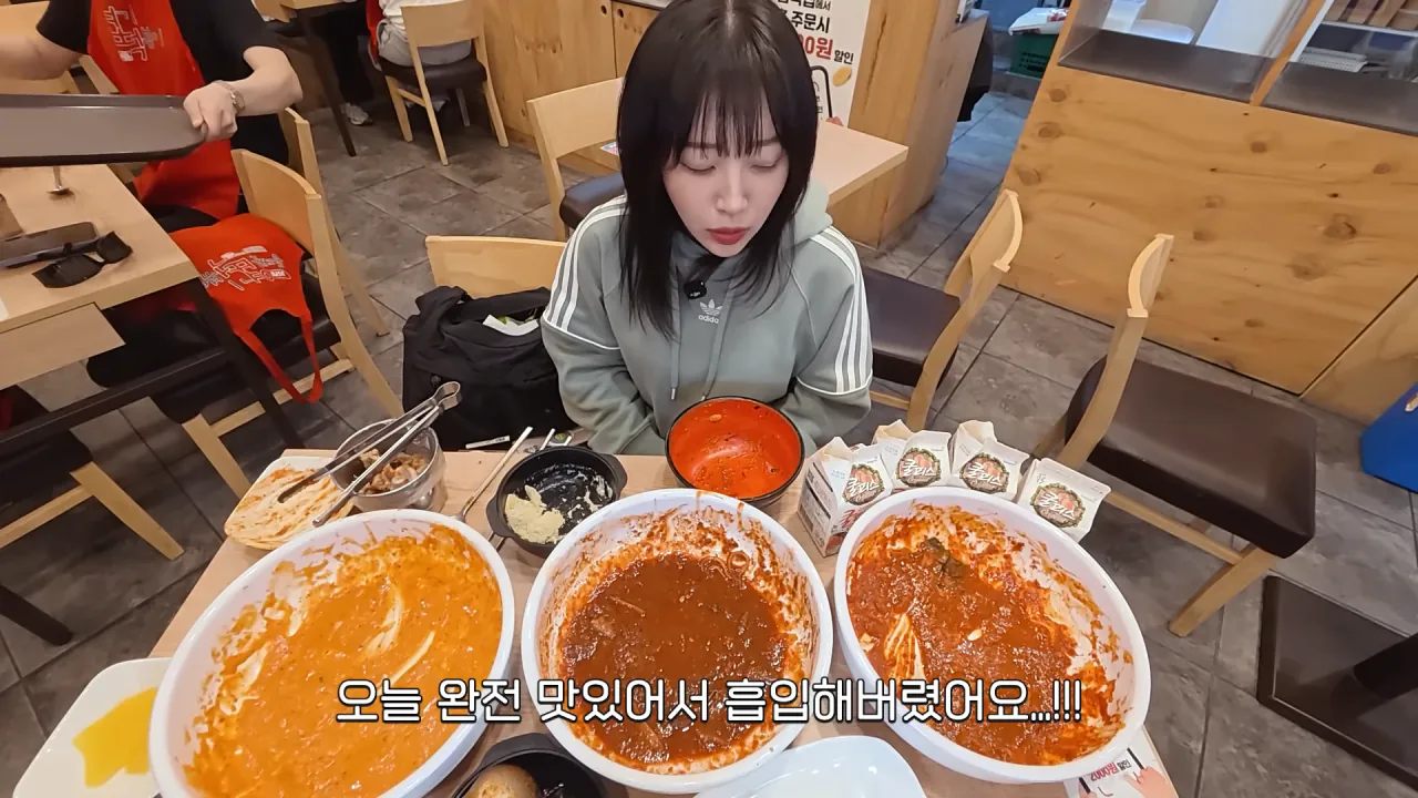 처음으로 엽떡 본점에 간 쯔양  | 인스티즈