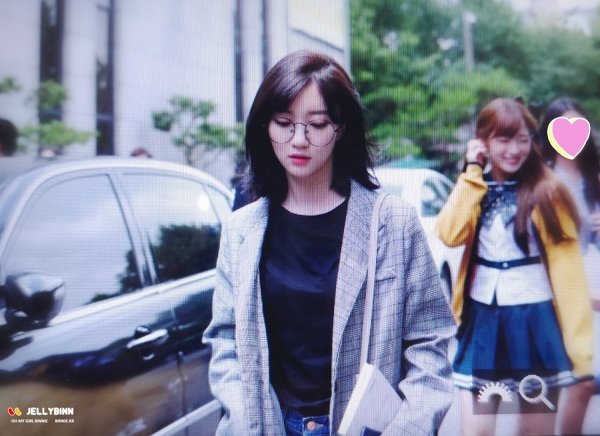 정체불명 모르는 여자가 고백했다. 당연 고맙지 vs 아무나랑 사귀나? | 인스티즈