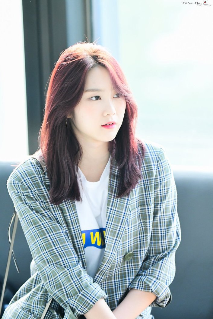 오마이걸 지호 사복패션 모음 | 인스티즈