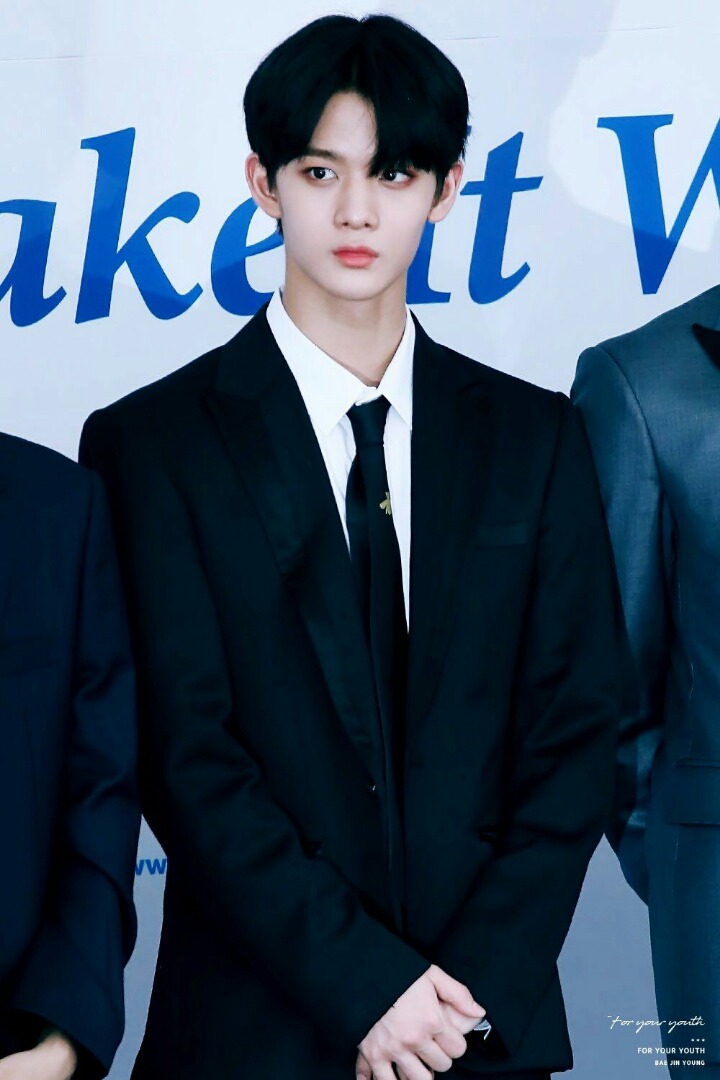학교 축제에 놀러간 워너원 배진영 | 인스티즈