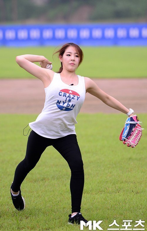 신수지 겨드랑이 움짤.jpgif | 인스티즈