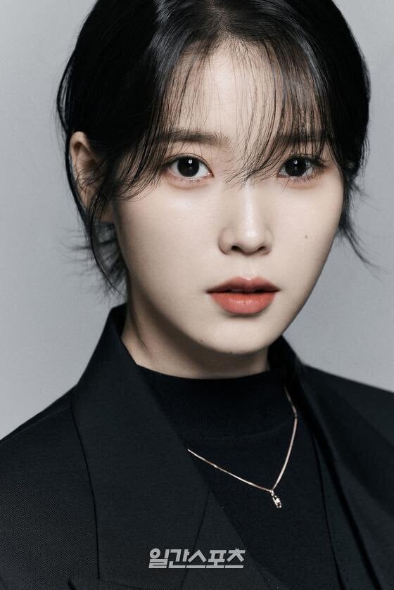 아이유가 생각하는 외로움의 반대말 | 인스티즈