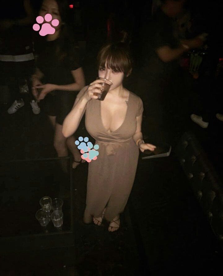 얼굴도 모르는 남자에게 뽀뽀해주는 페북스타 이주영 | 인스티즈