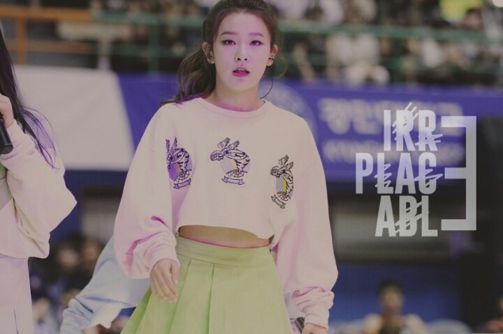 레드벨벳 슬기 포니테일 똥머리 묶은머리.jpgif | 인스티즈