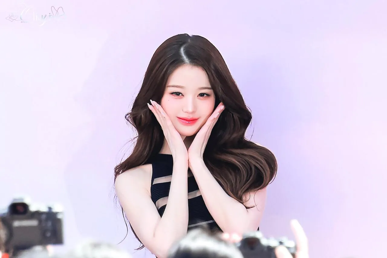 오늘자 다이슨 팝업 스토어 아이브 장원영 (고화질) | 인스티즈
