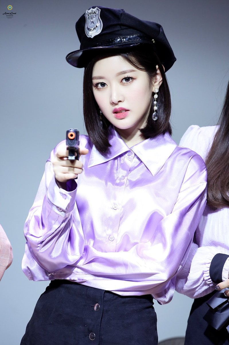 이름에 아름답다라는 뜻이 두번 들어가는 걸그룹 멤버.jpg | 인스티즈