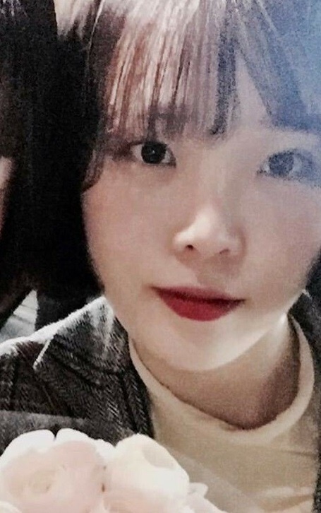 아이유 닮은 사진작가.jpg | 인스티즈