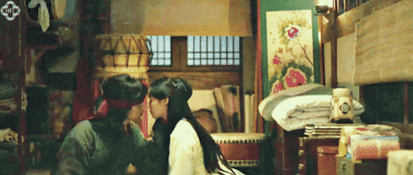 여자 아이돌들의 키스신 모음 .gif | 인스티즈