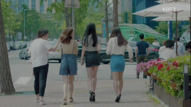 프로듀사 작가 몸매.jpg | 인스티즈