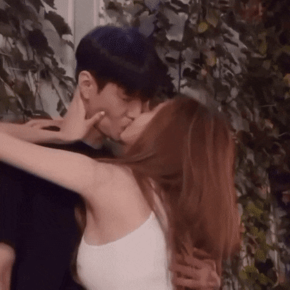 여자 아이돌들의 키스신 모음 .gif | 인스티즈