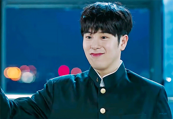 원래 호텔델루나 피오 역할로 오디션 봤었던 이도현. gif | 인스티즈
