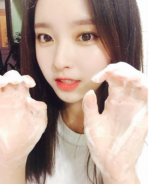 아이유 닮았다는 98년생 처자.jpg | 인스티즈