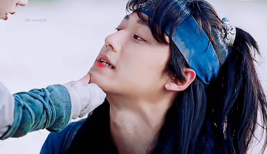 원래 호텔델루나 피오 역할로 오디션 봤었던 이도현. gif | 인스티즈