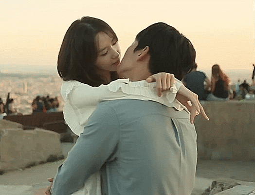 여자 아이돌들의 키스신 모음 .gif | 인스티즈