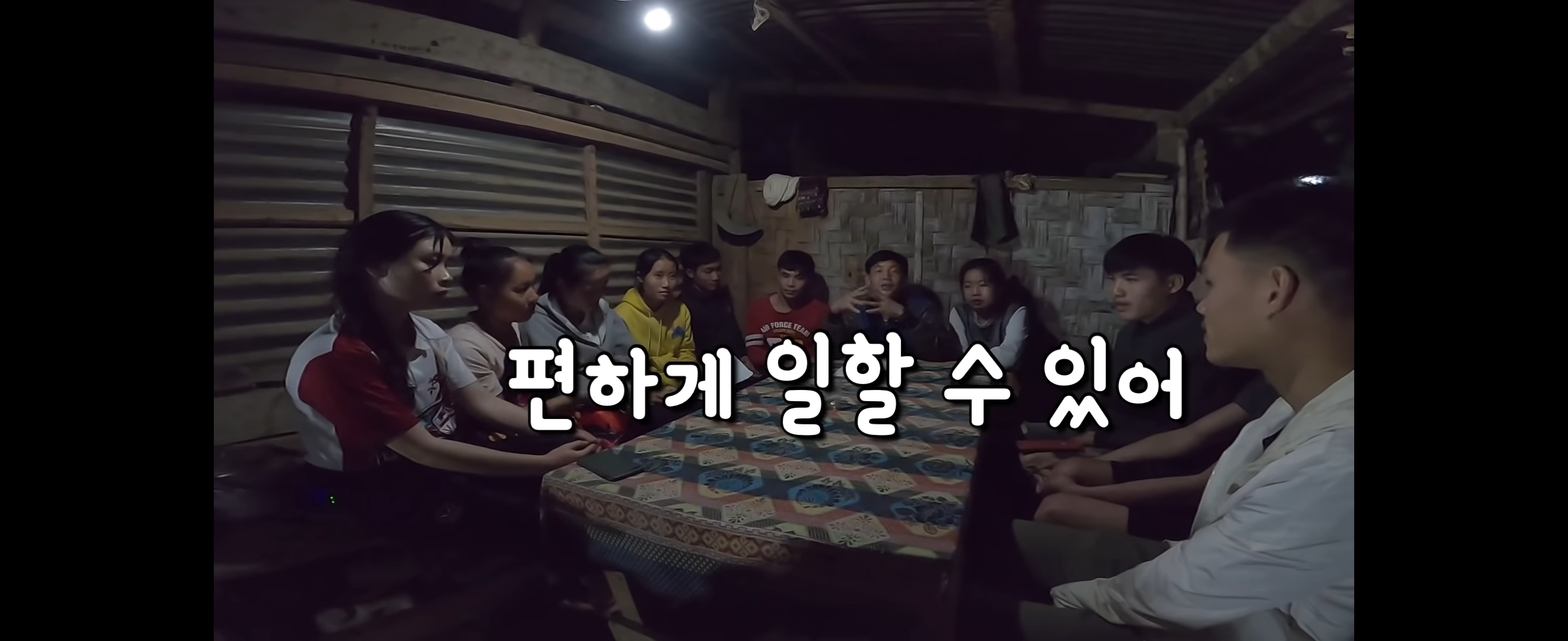  유투브 수익료를 역대급으로 잘 쓰는 것 같은 유투버 | 인스티즈
