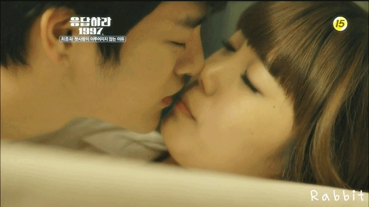 여자 아이돌들의 키스신 모음 .gif | 인스티즈