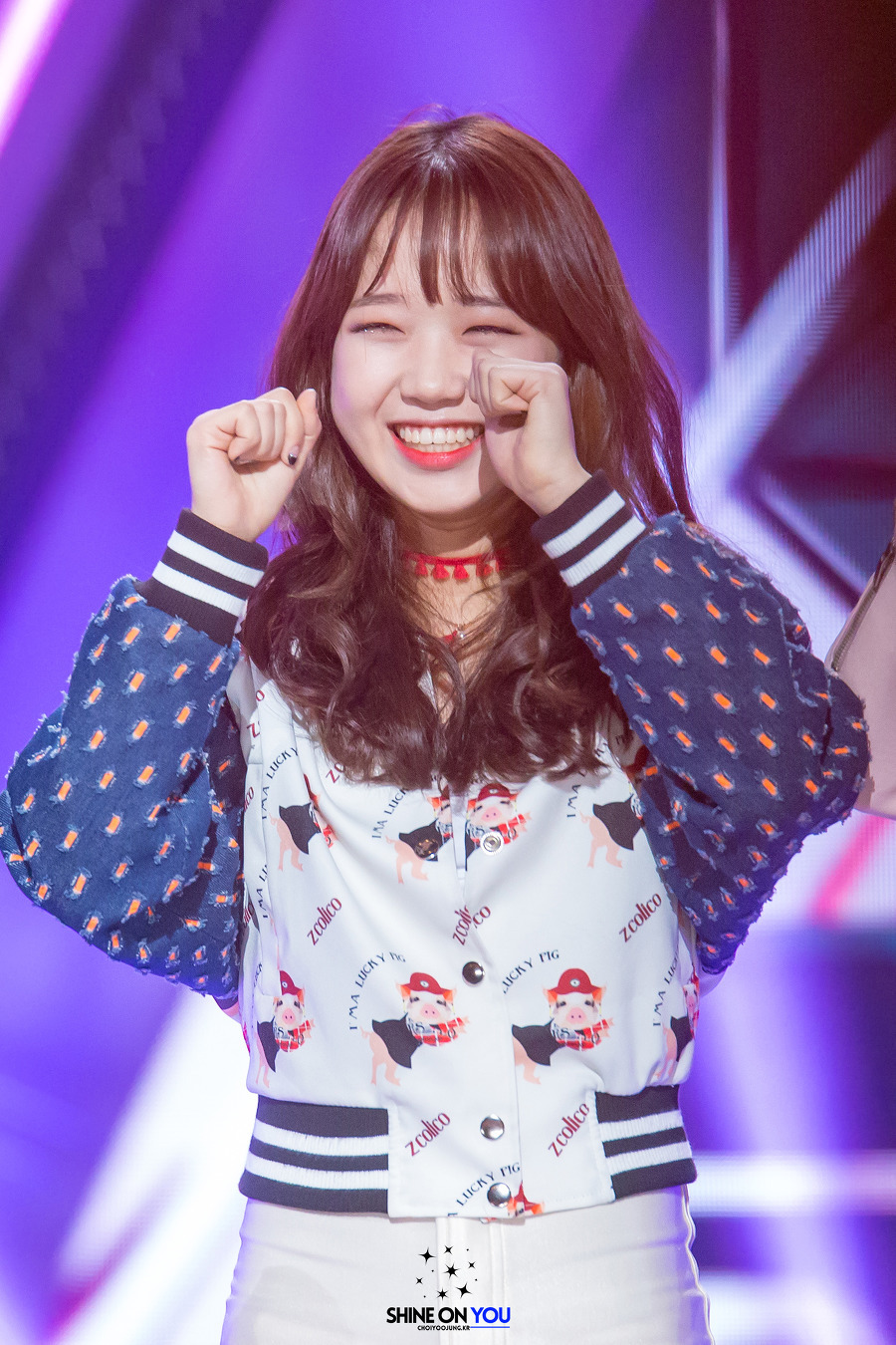 [프로듀스101] 섹시한척 리즈찍는 최유정.jpg (feat. 우리찐) | 인스티즈