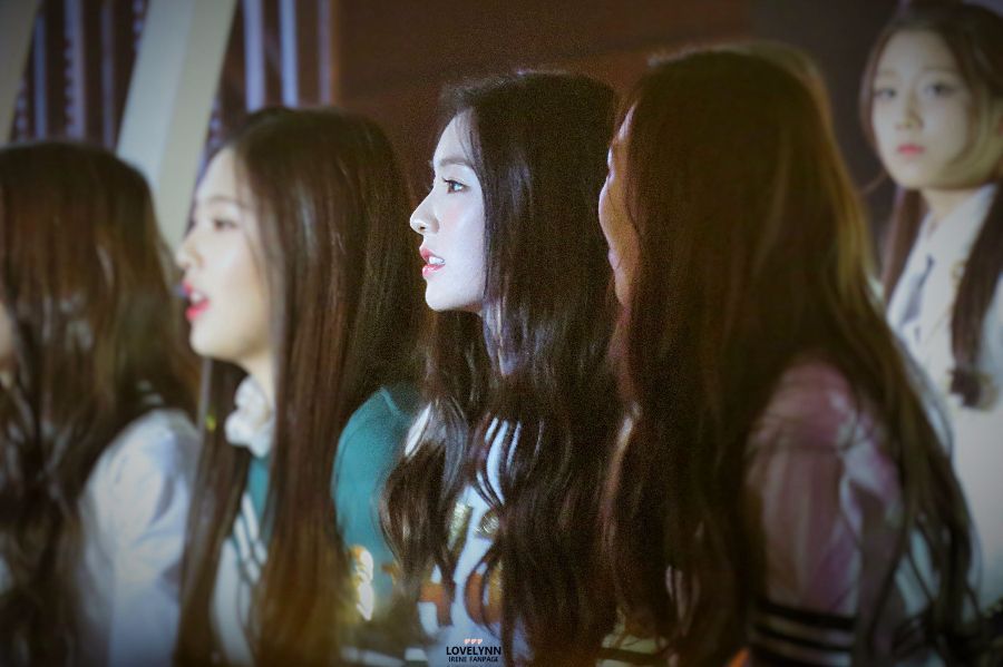 레드벨벳 아이린의 옆태.jpg | 인스티즈