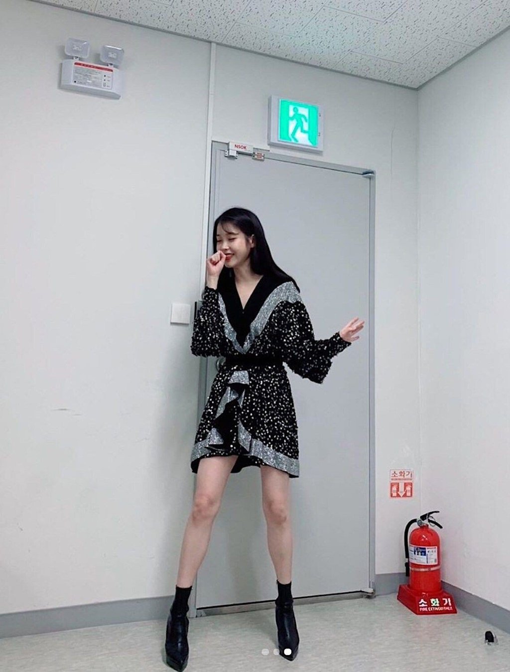 아이유 여친짤 일수도 아닐수도 있는 사진들 .jpg | 인스티즈