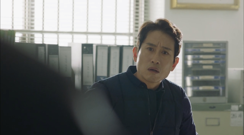제가 강력팀 팀장인데, 우리팀에 전입 온 막내가 30년 전 실종됐던 선배님인 것 같아요...jpg | 인스티즈