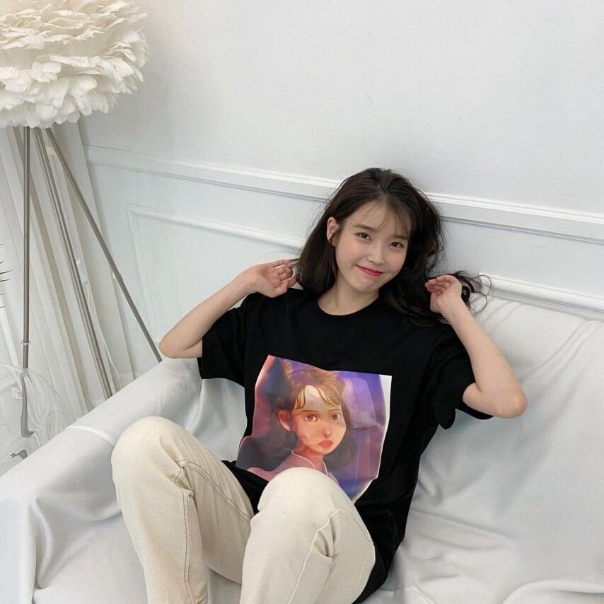 아이유 여친짤 일수도 아닐수도 있는 사진들 .jpg | 인스티즈