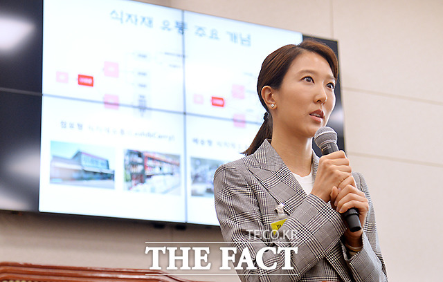 국감 증인으로 출석한 대상그룹 임상민 상무 (임세령 동생).jpg | 인스티즈