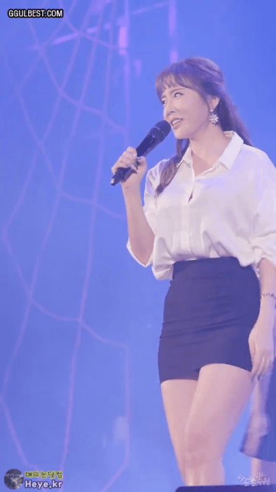 오피스룩입은 홍진영 ㄷㄷㄷ.gif | 인스티즈