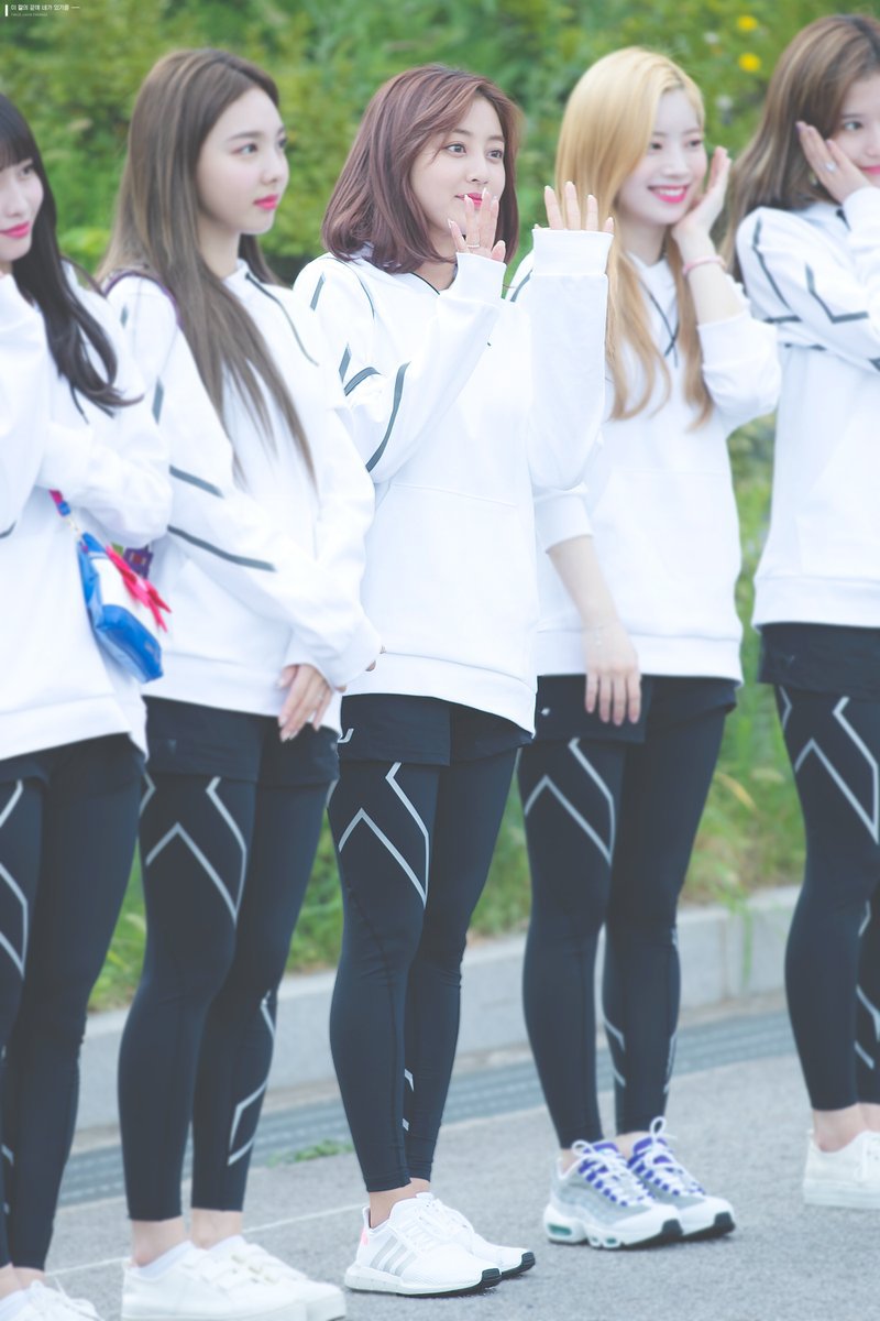 단발머리하고 조보아가 보이는 트와이스 지효.jpgif | 인스티즈