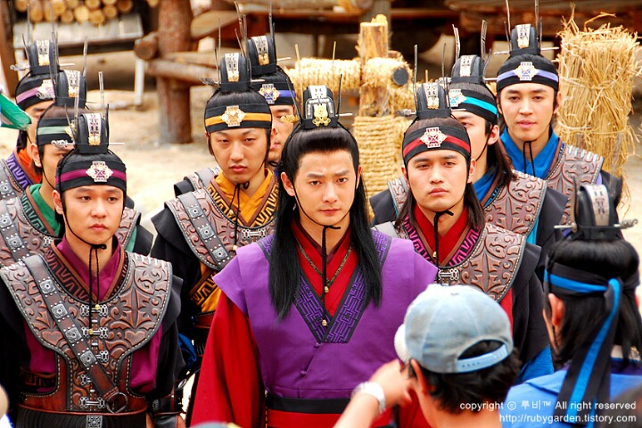 짱예로운 드라마선덕여왕 의상들+(화랑 비담 춘추) | 인스티즈